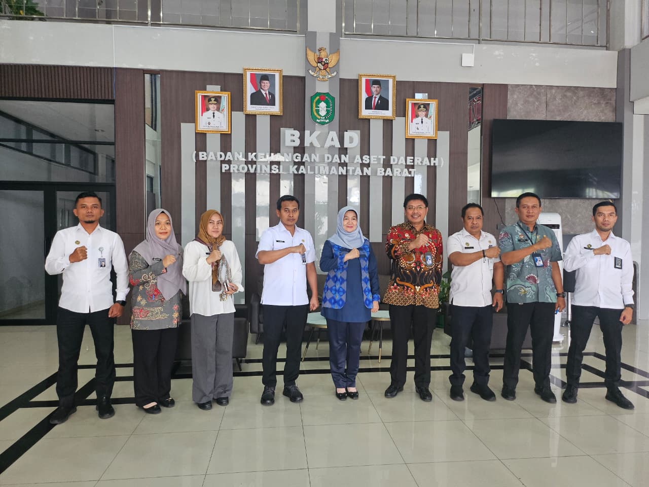 Serah Terima Pengembalian Pinjam Pakai Tanah Bagunan Gedung Kantor Milik Pemerintah Provinsi Kalimantan Barat